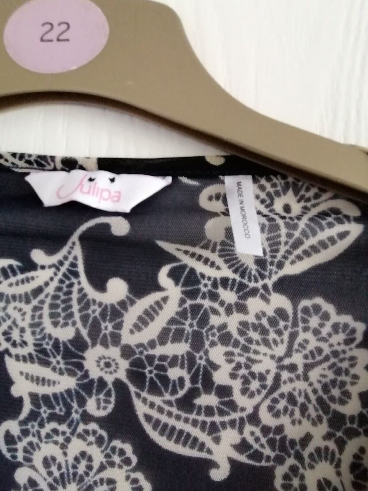 Womens Blouse Size 28 Navy And White Double Layer dress up or down - Picture 7 of 15